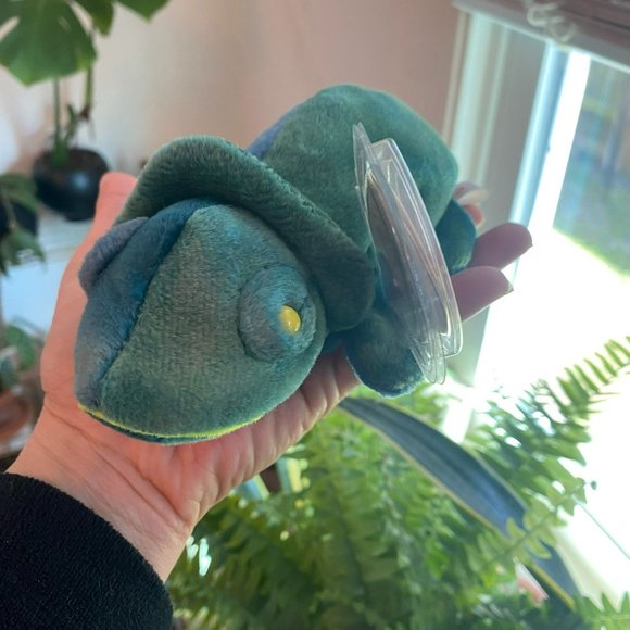 Ty Beanie Baby -  Rainbow the Chameleon (incorrect fabric) - Style Number #04037 - Picture 2 of 8